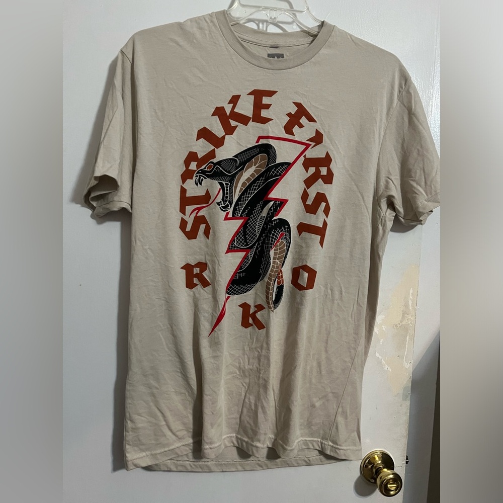 WWE Randy Orton Strike First Viper Bolt T-Shirt - Sand - Mens
